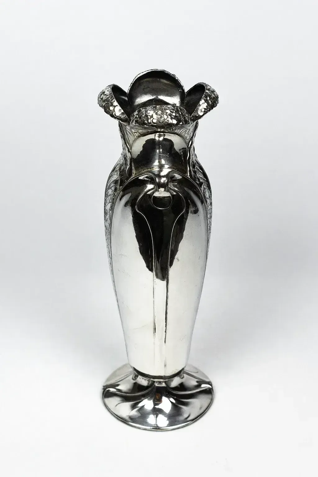 Verzilverd metalen umbelle-vaas — Art Nouveau Gallia-collectie, Christofle, 1904 photo vinterior