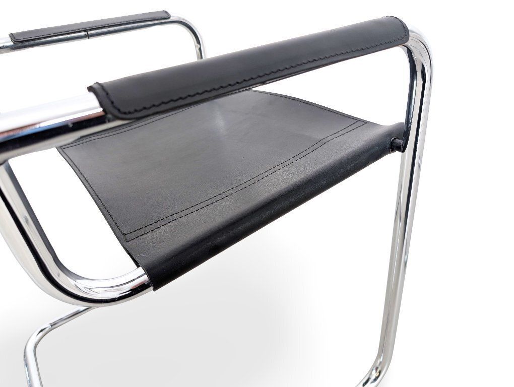 Mobilier Lot de 2 chaises cantilever B34 Mart Stam Marcel Breuer Mg5 photo