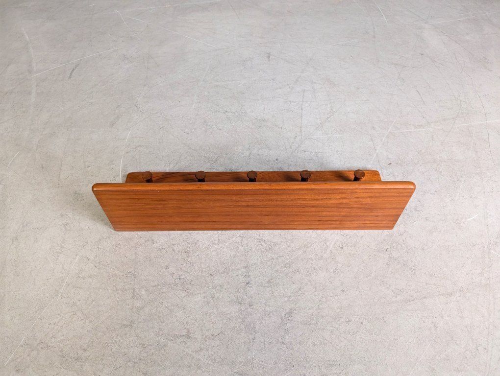 Vintage Kledingkast Van Aksel Kjersgaard – Teak – Odder Møbler – Mid Century photo vinterior