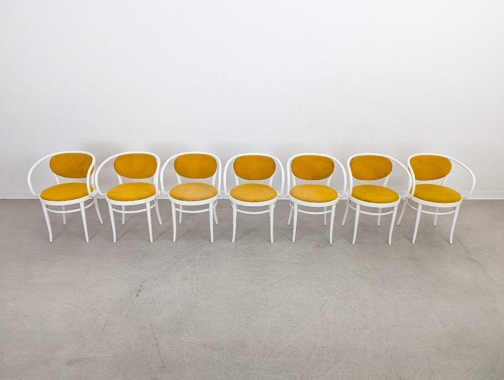 Lot de 7 chaises Thonet 210 P en bois courbé, jaunes, années 1960, design classique photo Mobilier