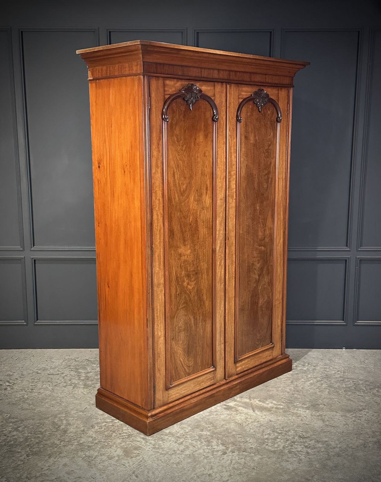 Victorian Mahogany Double Wardrobe photo furniture