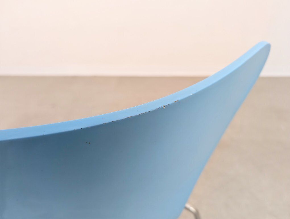 Fritz Hansen Series 7 Chair Light Blue 3107 Chair Arne Jacobsen photo vintage