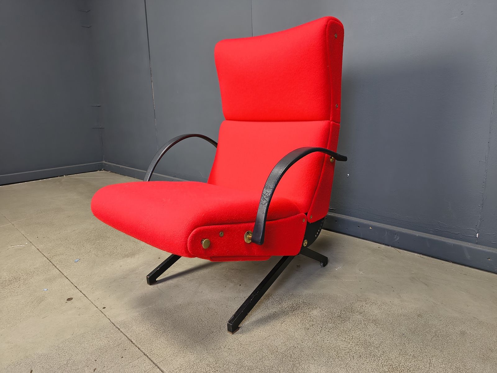 Vintage P40 Lounge Chair By Osvaldo Borsani For Tecno, 1960s photo vintage