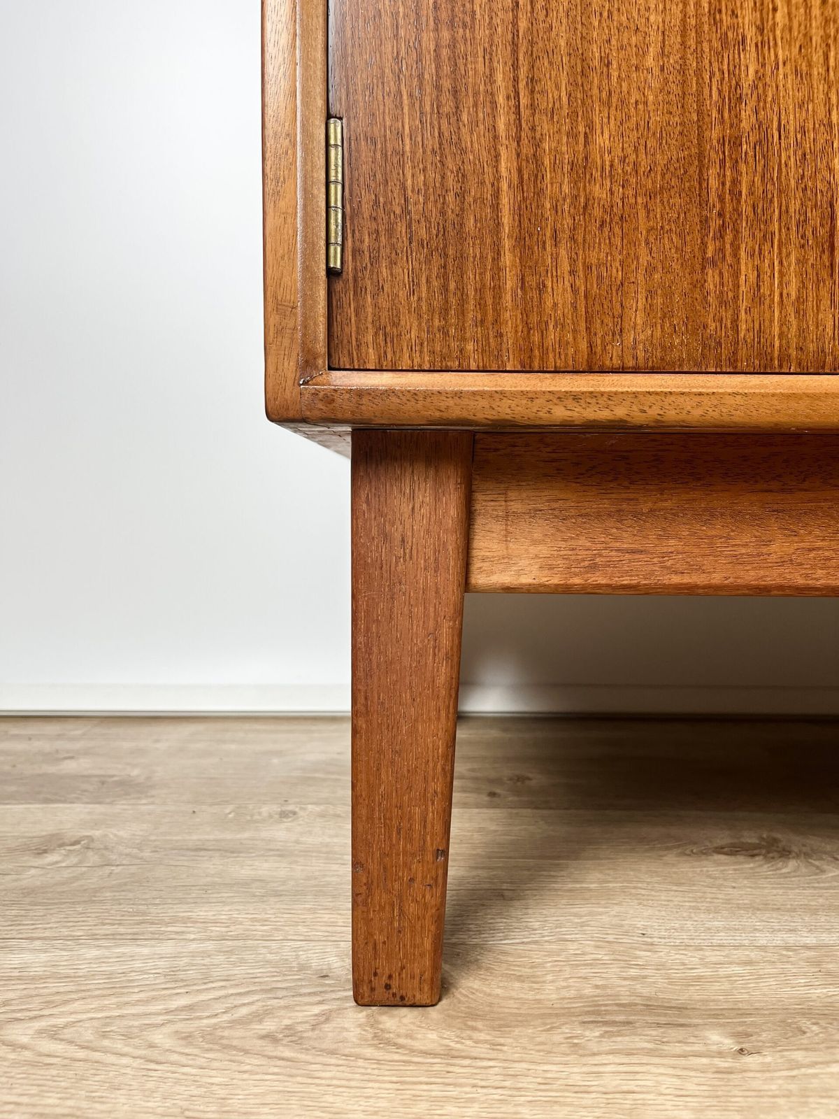 Gordon Russell For Heal’s Mahogany Sideboard, British 1950s photo Furniture