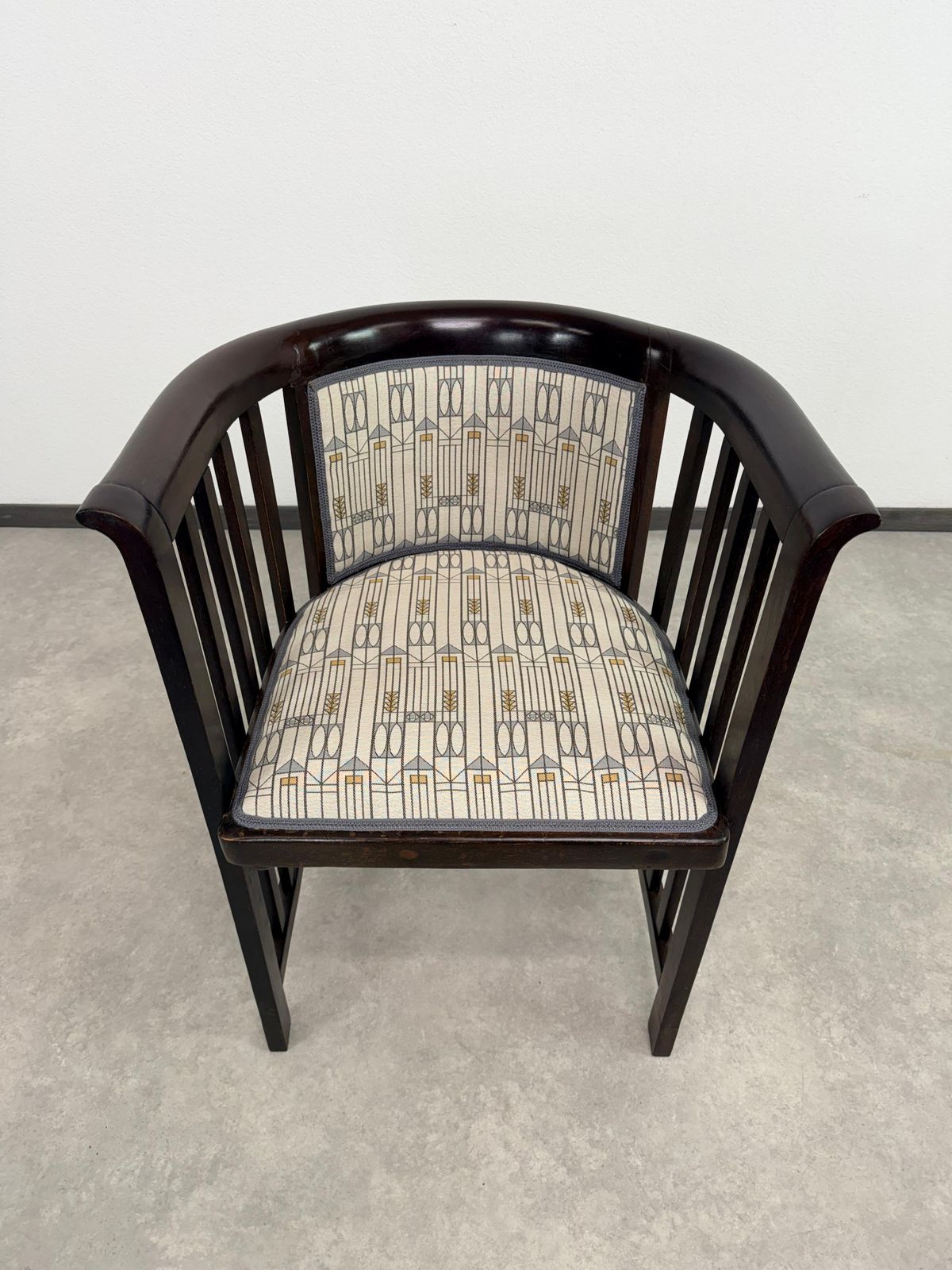 Fledermaus Secession Armchair No.423 By Josef Hoffmann photo 2822.0