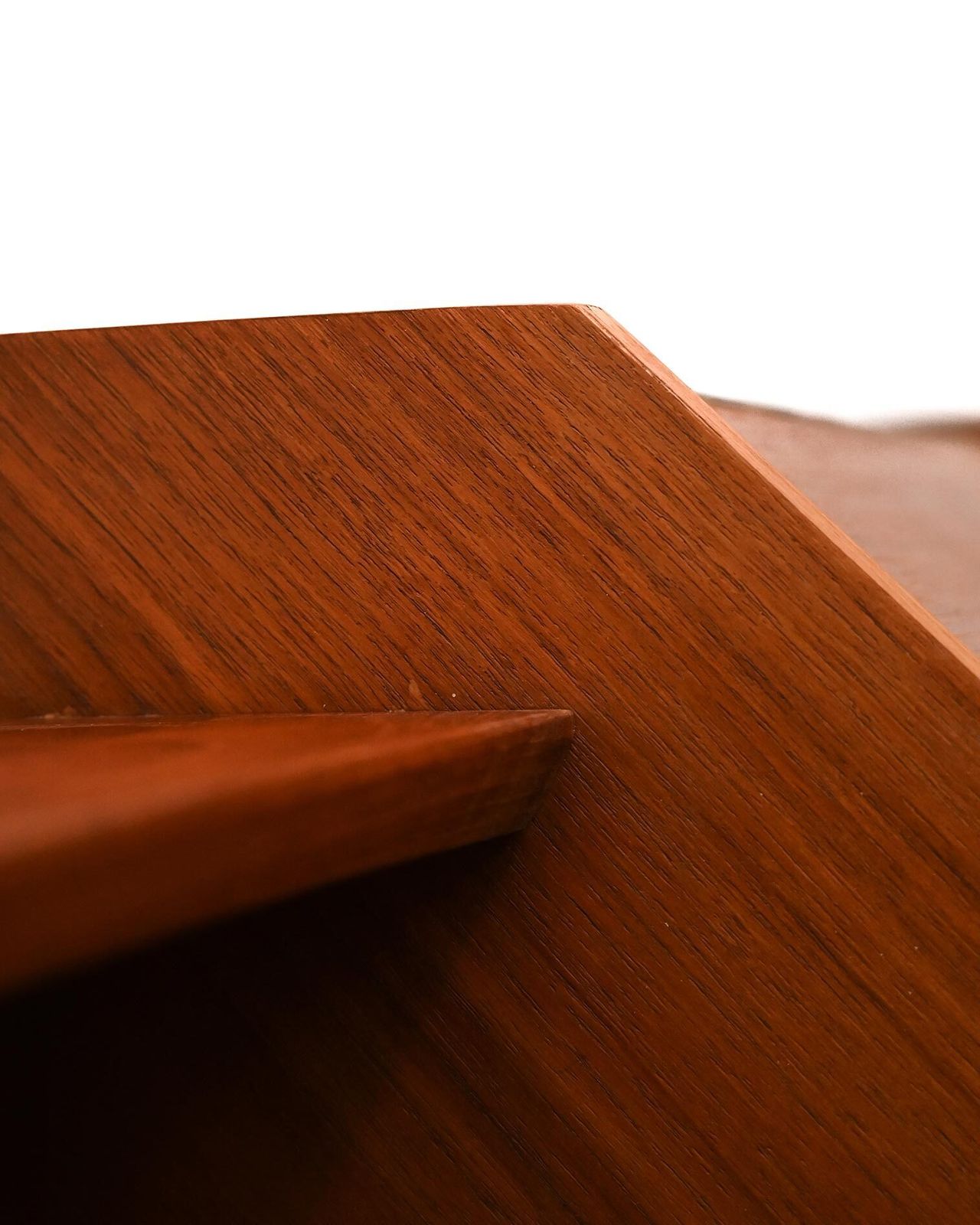 Mid-Century teakhouten hoekenkast, ca. jaren 1950 photo buy