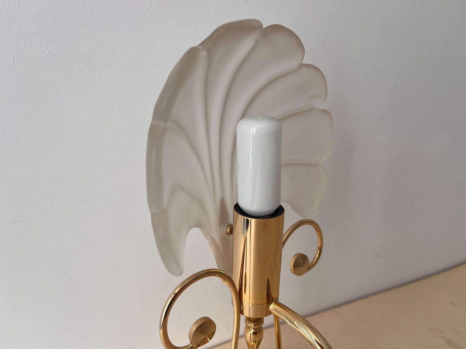 photo furniture Vintage Glass Shell Desk Lamp, Midcentury Italian Lighting