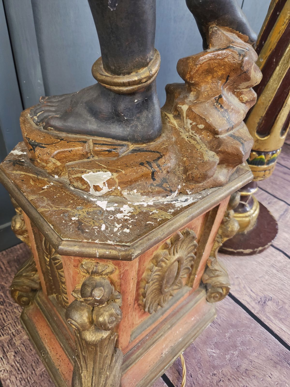 Early 20th Century Venetian Revival Figure Torchère Lamp, Polychrome & Parcel Gilt photo vintage