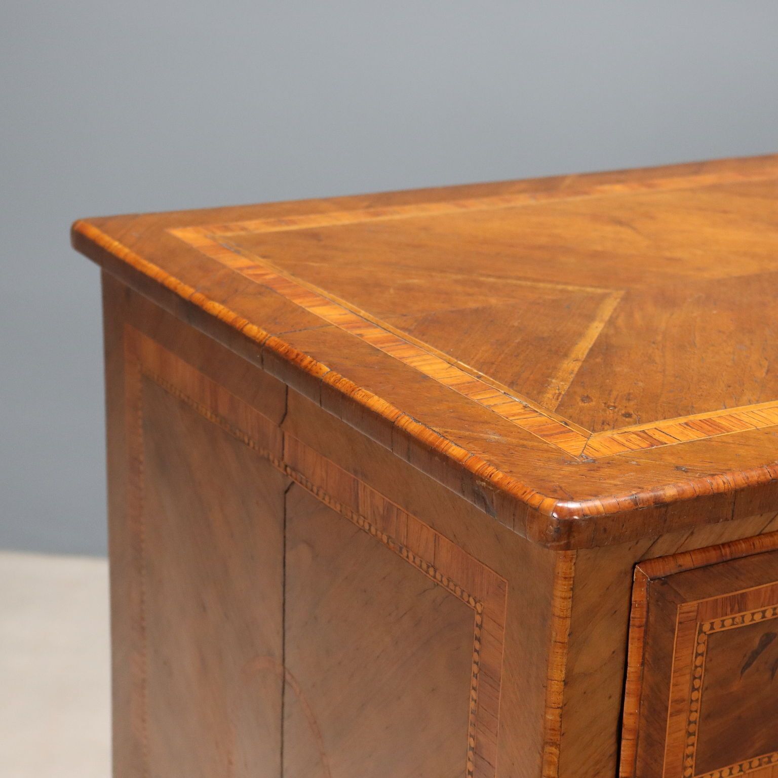 Chest Of Drawers Neoclassical Style Walnut XVIII Century photo 2170.0