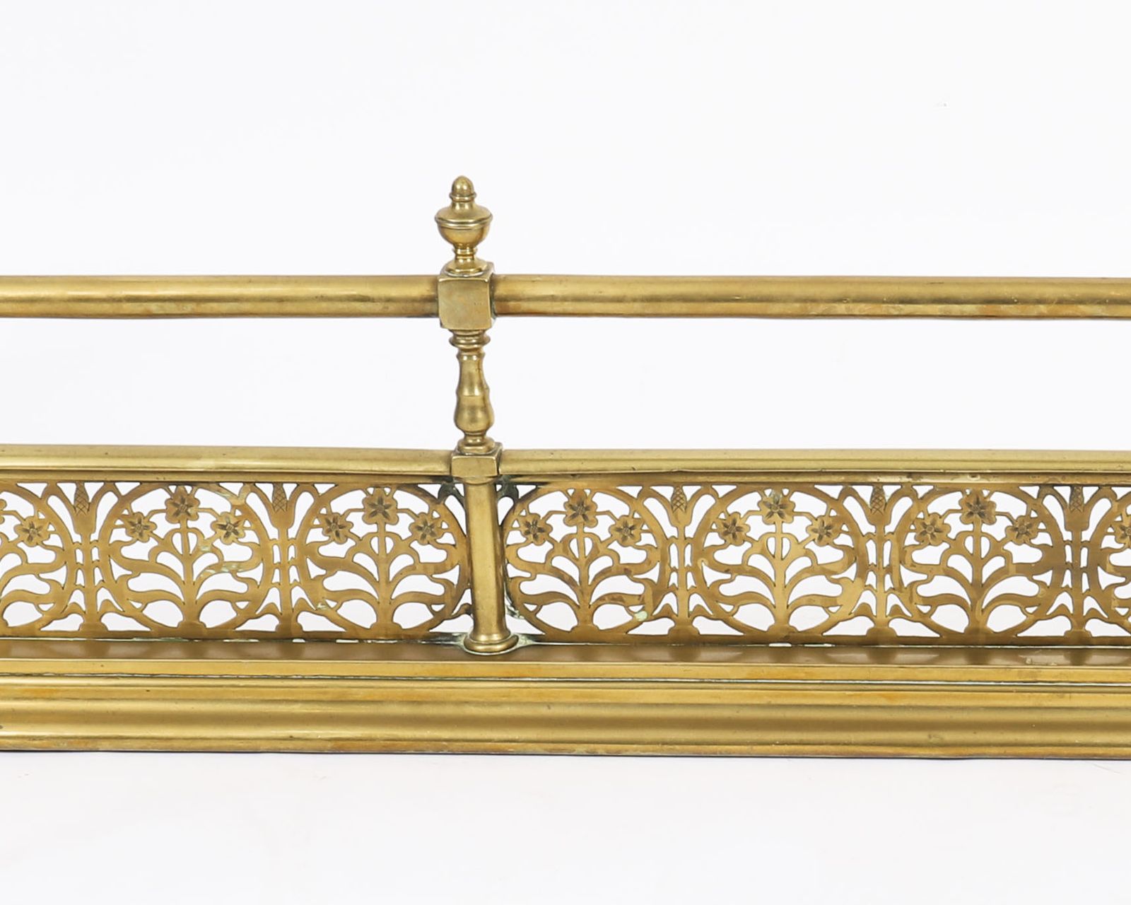 Victorian Brass Fireplace Fender / Guard 19th C photo vinterior