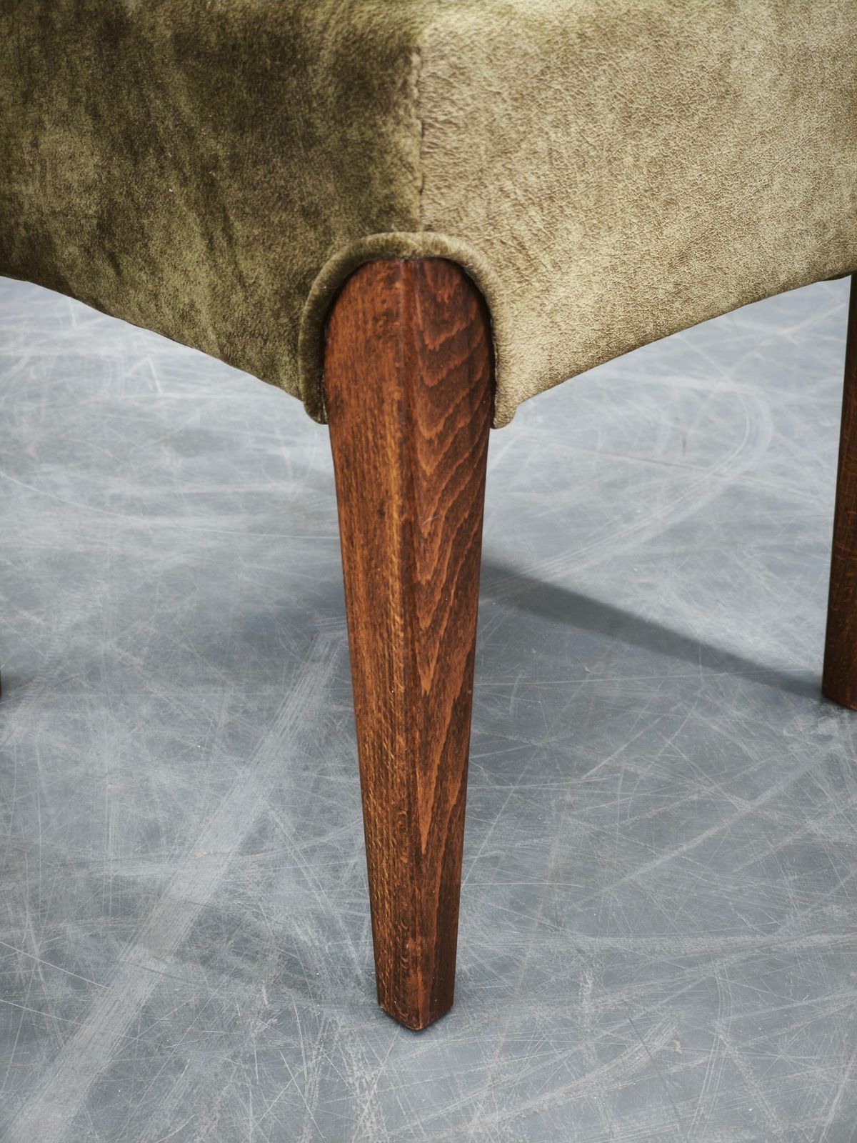 Art Deco Beech Wood Stool, Czechoslovakia, 1930s. photo vinterior