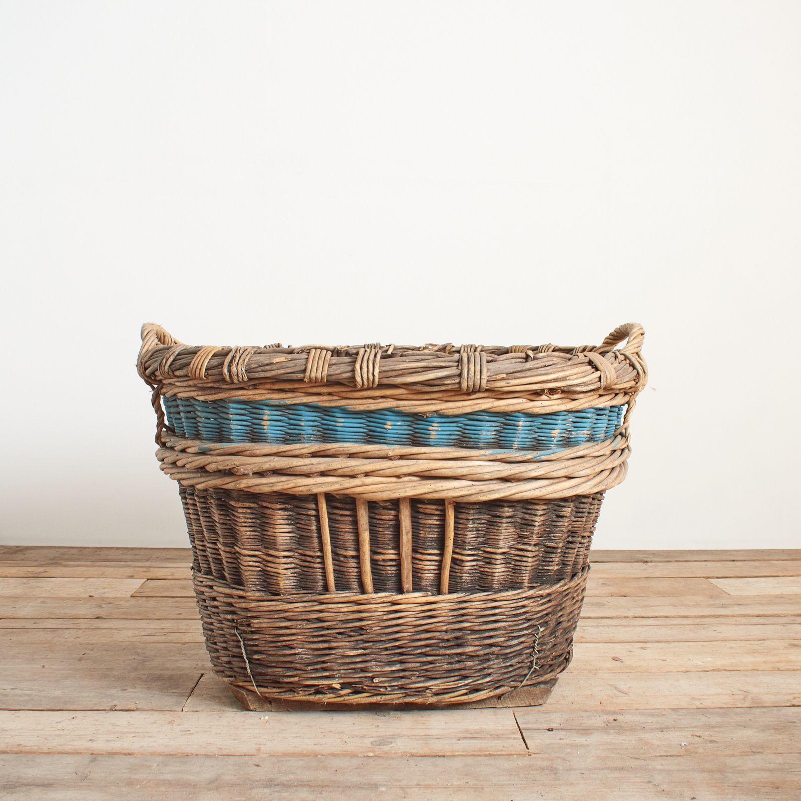 Antique French Champagne Grape Harvest Log Basket – Ae. photo furniture