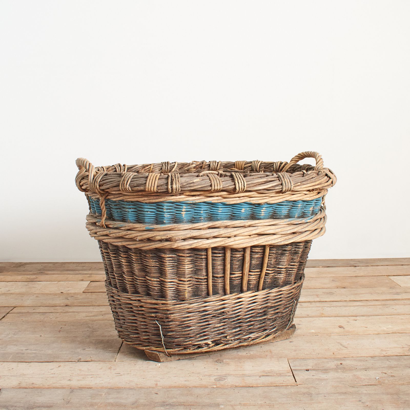 Antique French Champagne Grape Harvest Log Basket – Ae. photo Home Decor