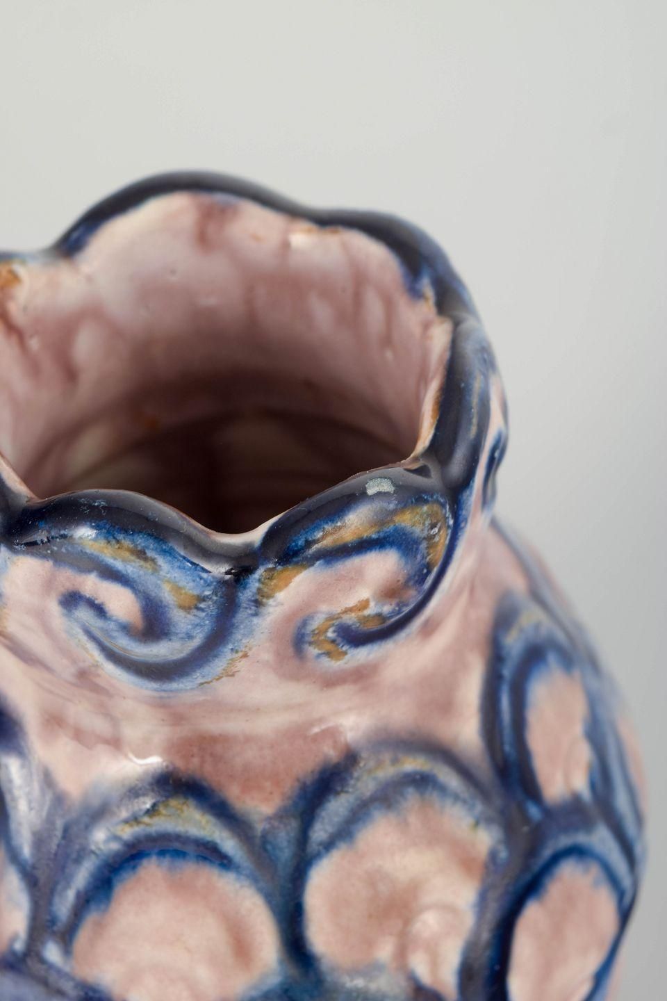 Roskilde Lervarefabrik, Danemark. Vase en céramique de style Art Nouveau. Années 1920/30. photo for sale