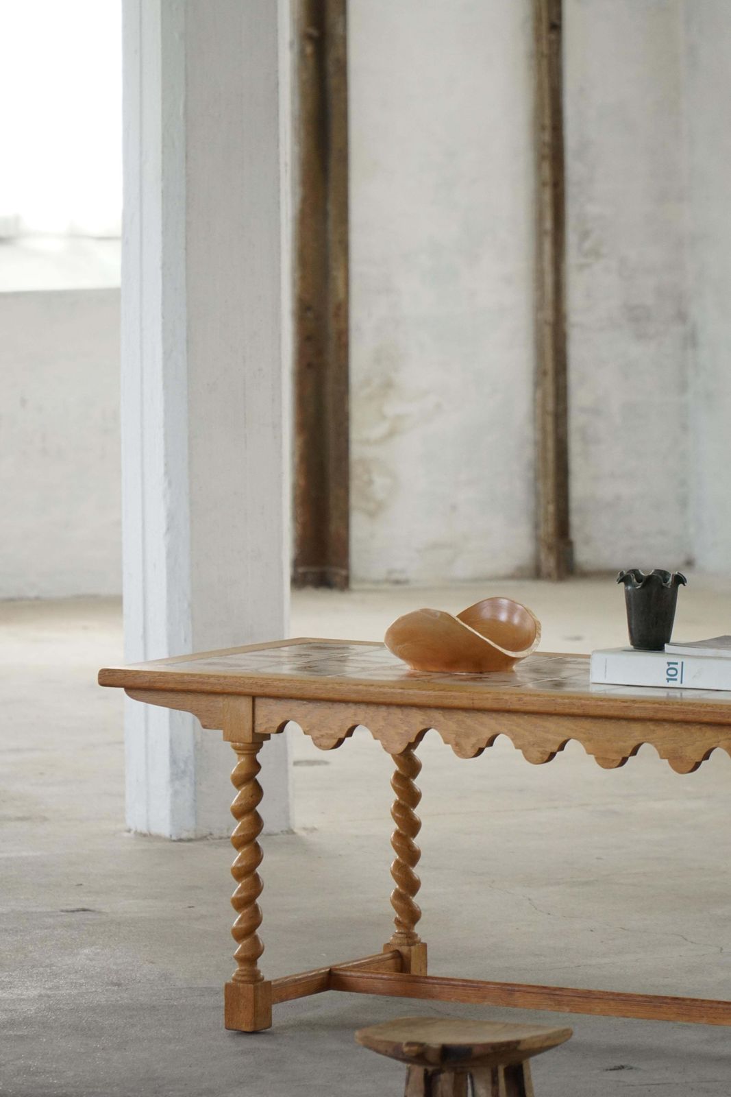 photo vintage Danish Mid Century Modern, Oak Coffee Table With Ceramic Tile Top, 1950s