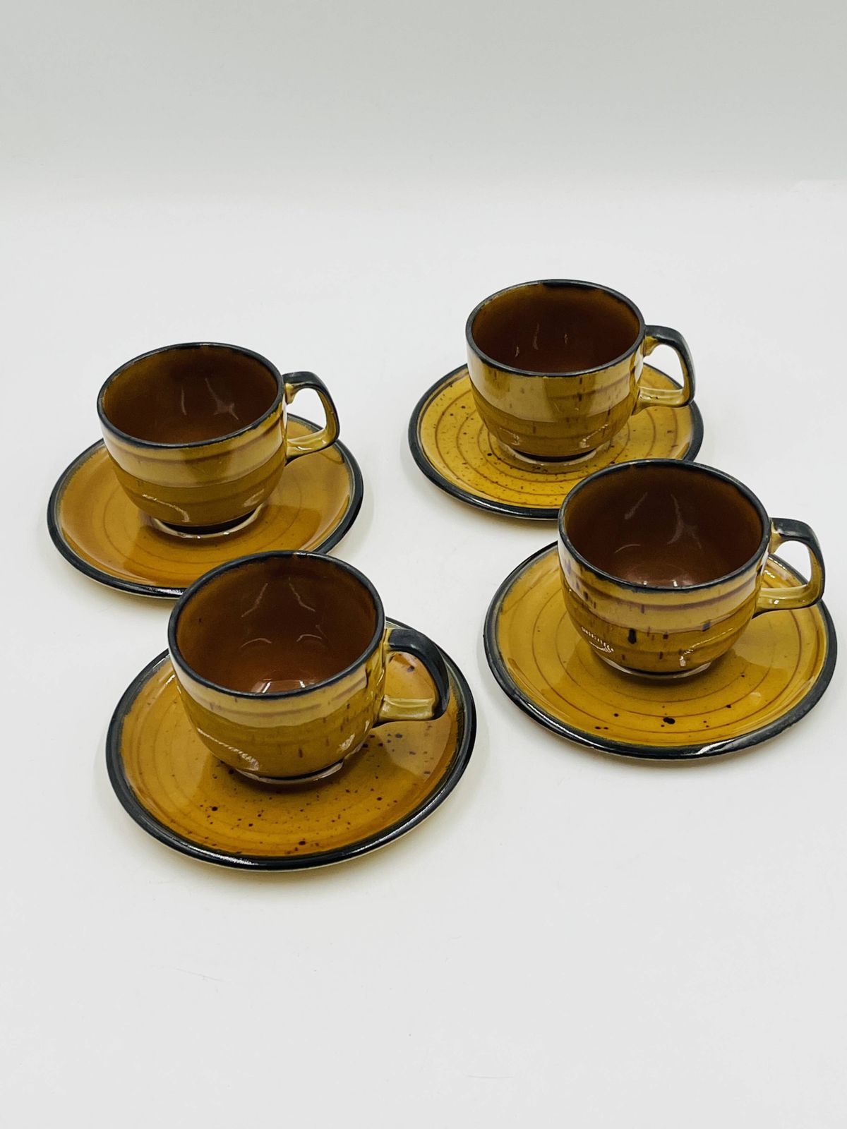photo buy Set Of Four Vintage Boch Palma Cups And Saucers.