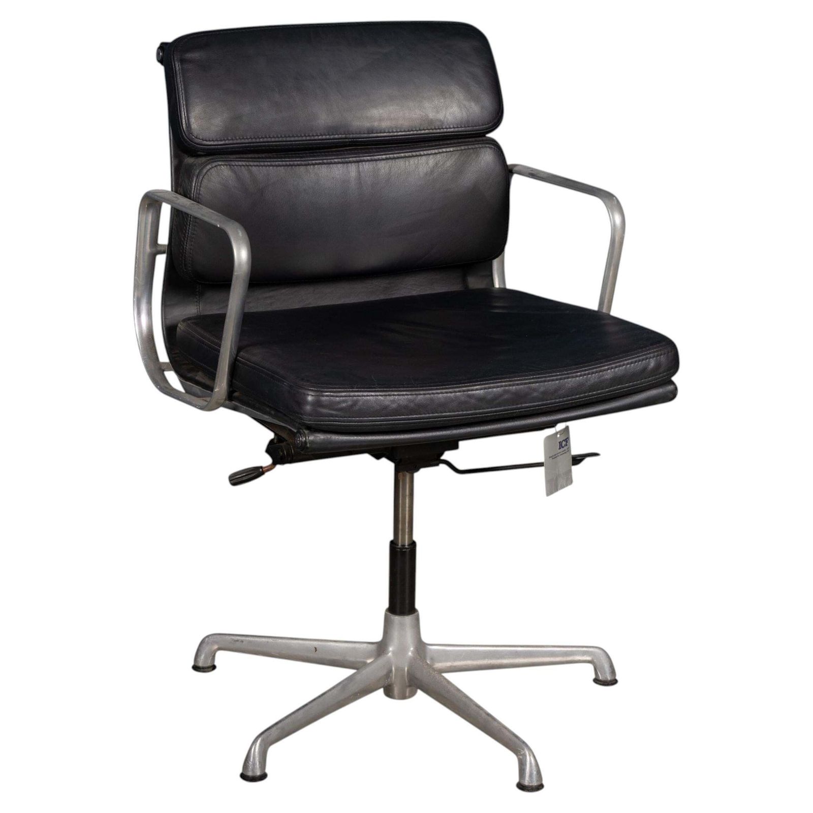 Vintage 20thc Ea217 Chair In Black Leather By Charles & Ray Eames For Icf