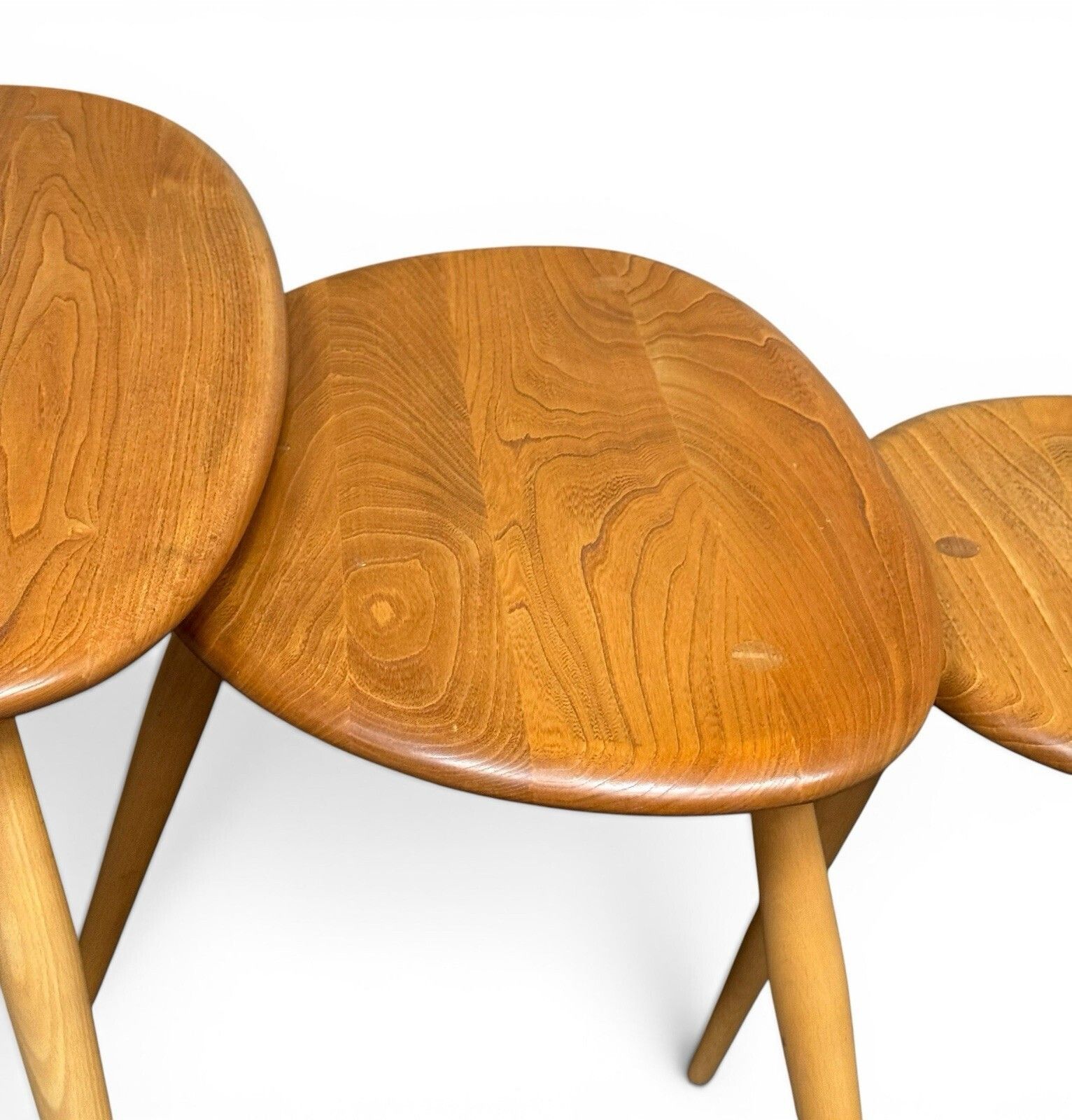 545.0 Ercol Solid Elm And Beech Blonde Nest Of Tables Pebble Nest Superior Quality photo