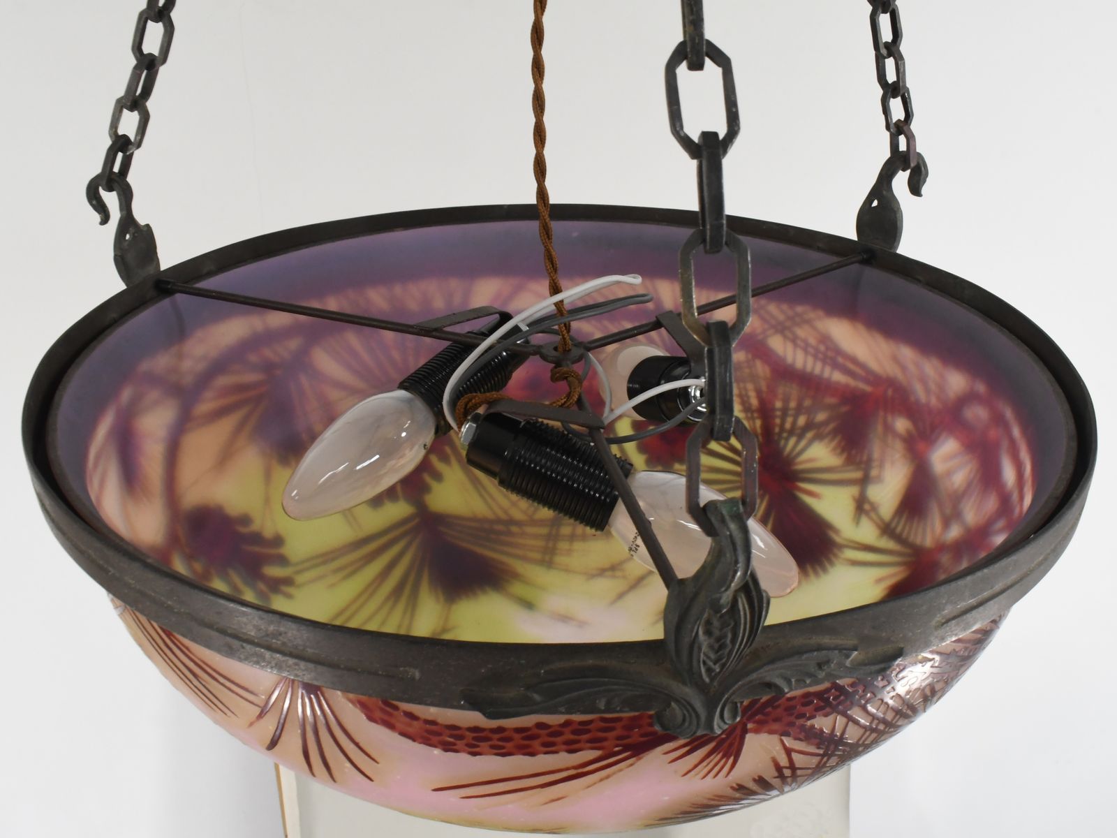 photo vintage French Art Deco Cameo Pendant Light By Gallé 1920s France