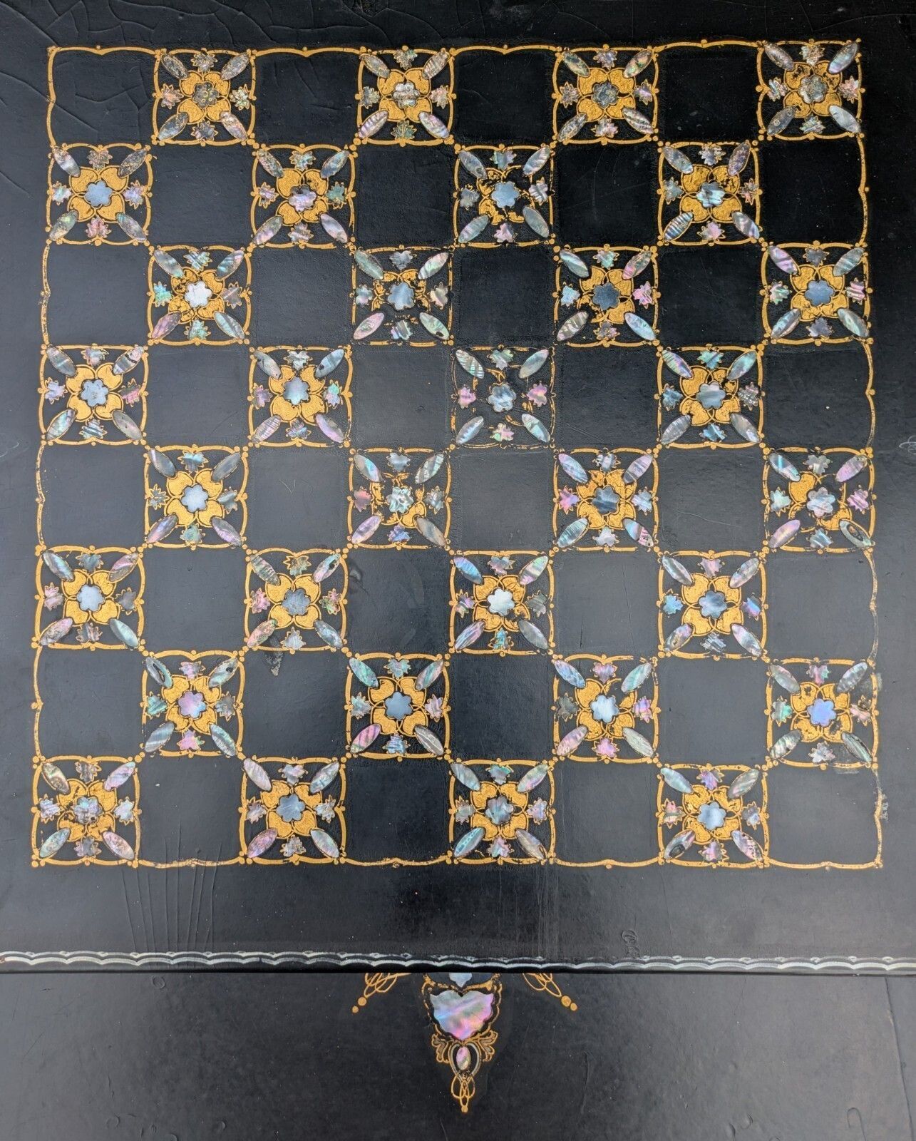 photo for sale Nest Of Three Lacquer Tables Mother Of Pearl