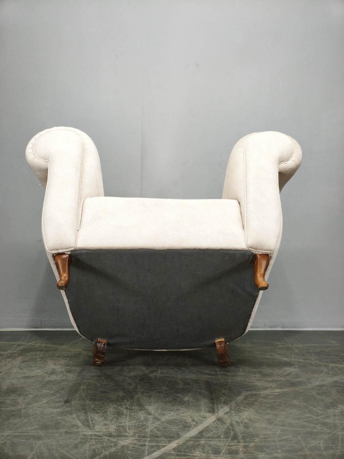 Italiaanse lounge fauteuil in beukenhout, opnieuw bekleed, ca. jaren 1950. photo for sale