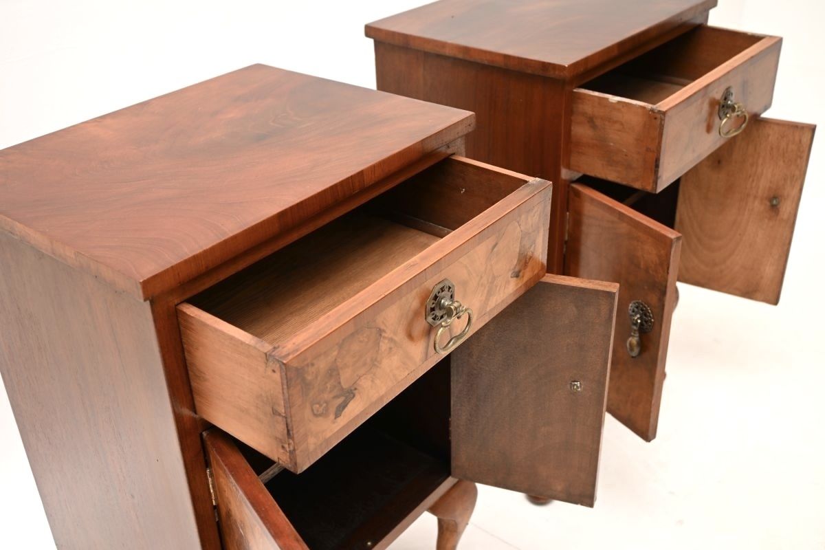 photo furniture Pair Of Antique Burr Walnut Bedside Cabinets.