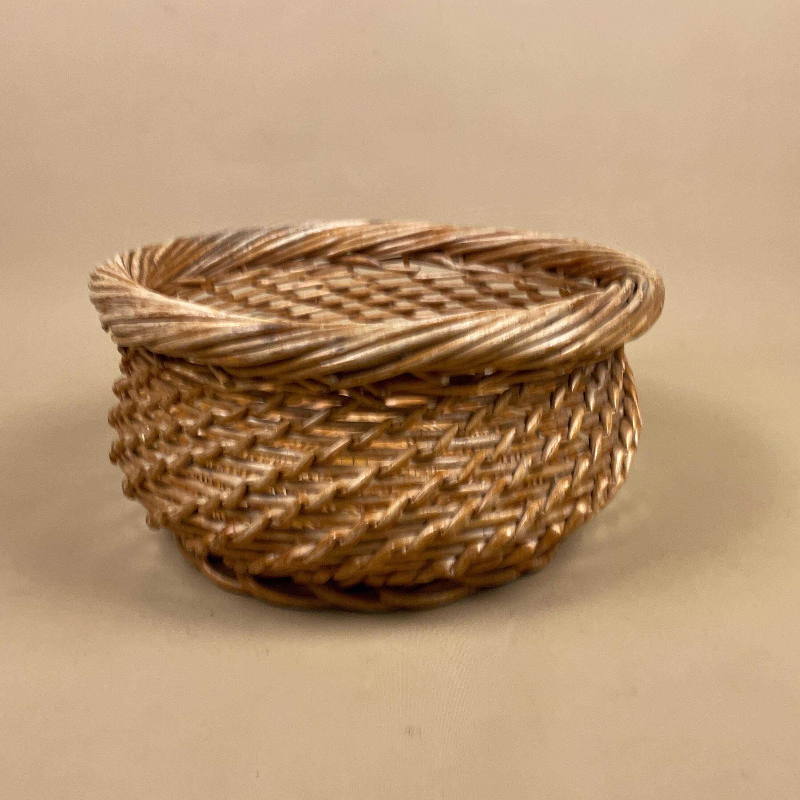 Vintage Wicker Blanket Basket Willow Storage Basket Rustic Farmhouse Decor