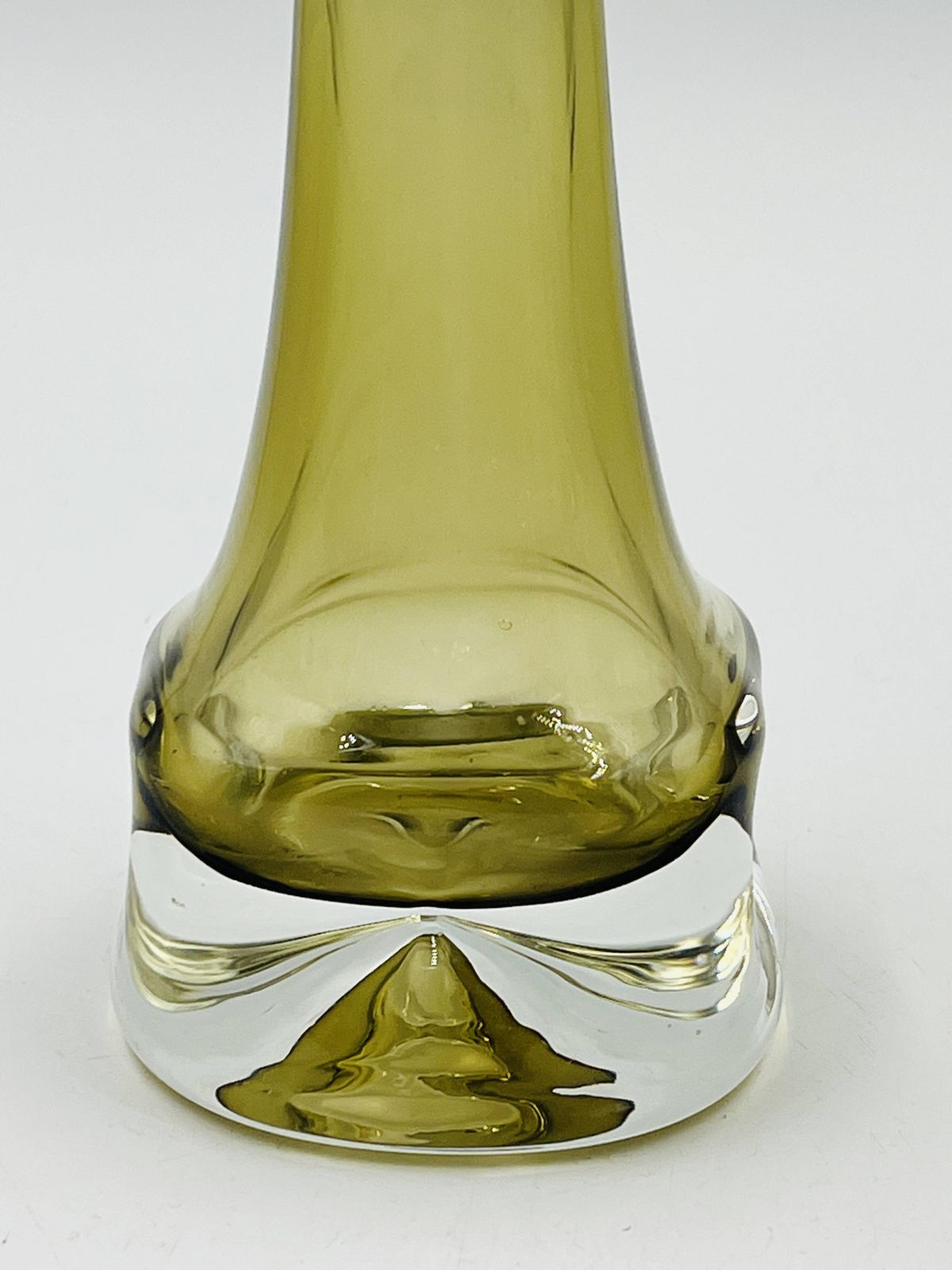 Soliflore Ingrid Glas Design Kurt Wokan Olijfgroen photo 112.8