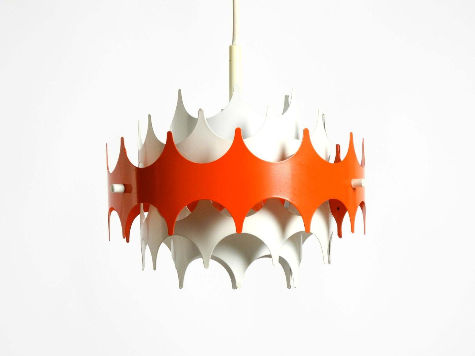 Kleine Space Age metalen hanglamp uit de jaren 1960 van Doria photo 628.0