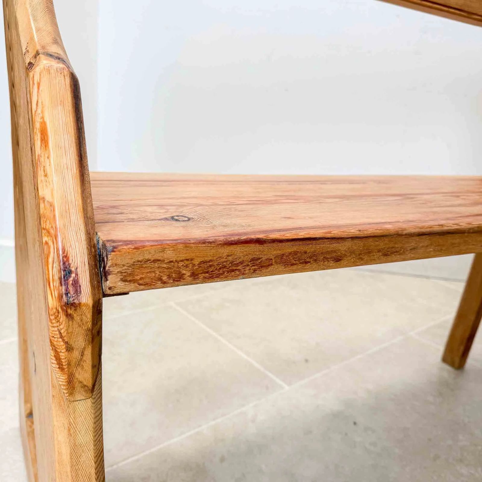 Antique Pitch Pine Open Back Church Pew photo vinterior