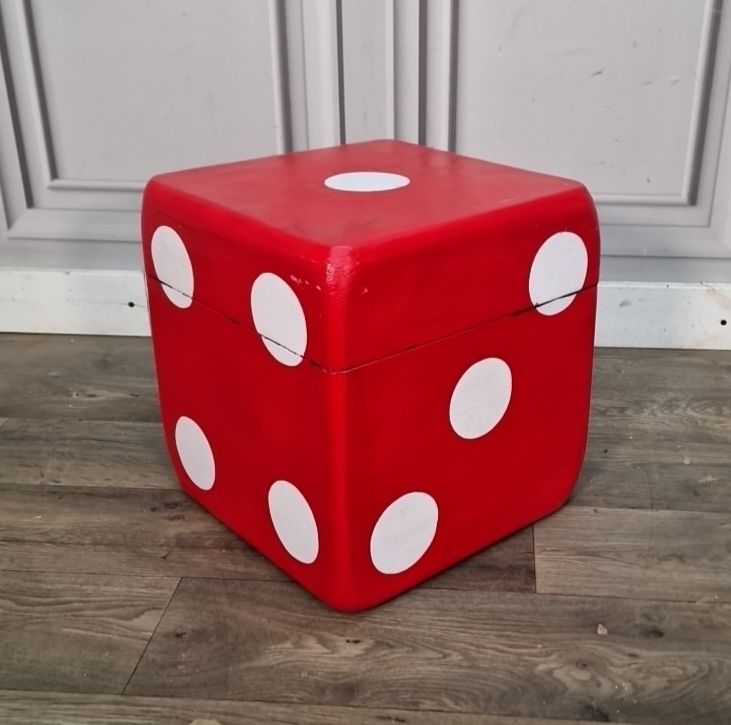 Vintage Dice Table Storage Box   Wooden Side Red Cube Seat Stool   Novelty Retro