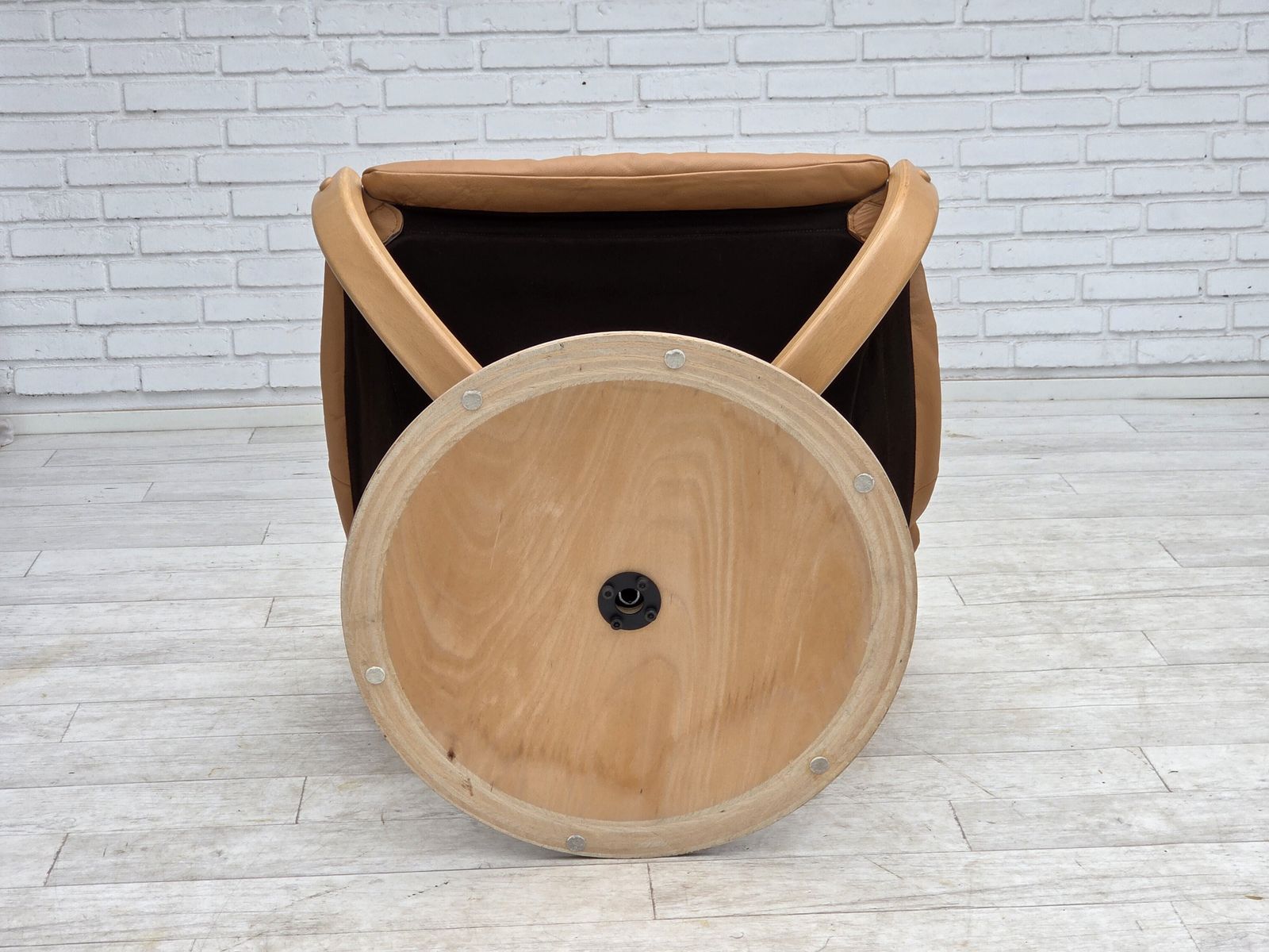 photo buy 1980s, Scandinavian Swivel Armchair, Furniture Leather, Bent Wood.