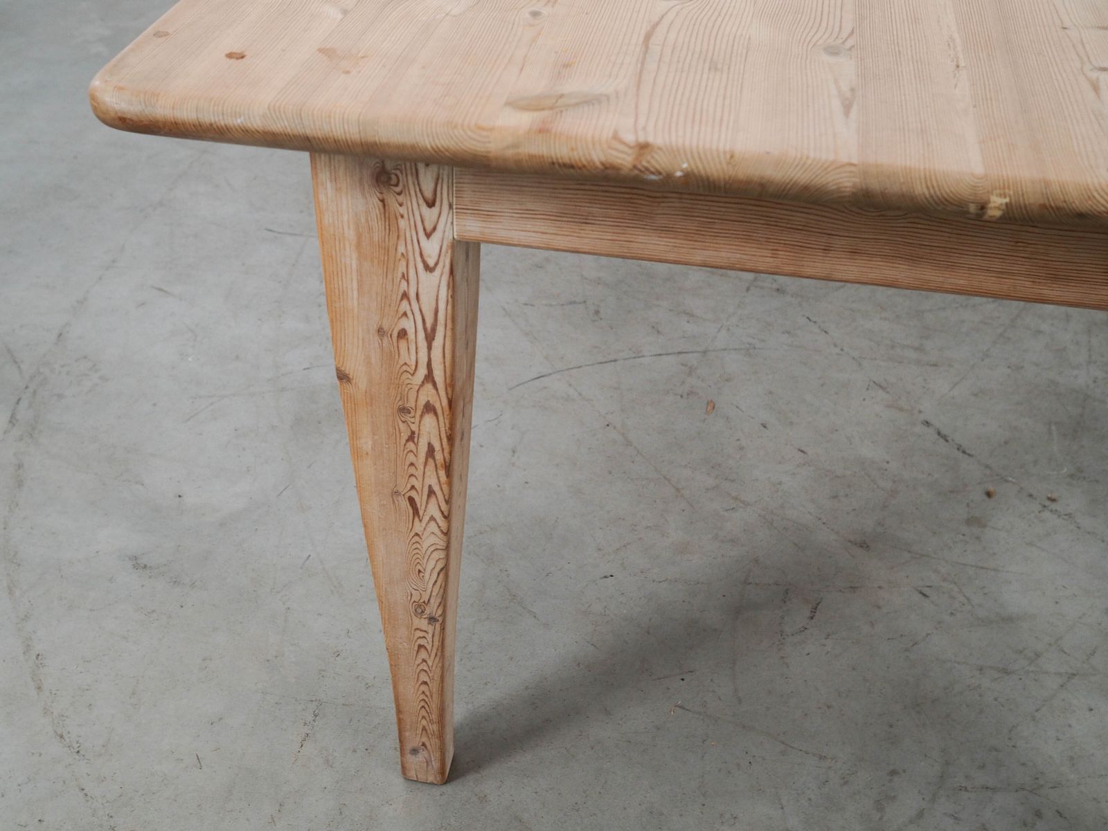 Grenen tafel, Deens design, jaren 1990, gemaakt in Denemarken. photo buy