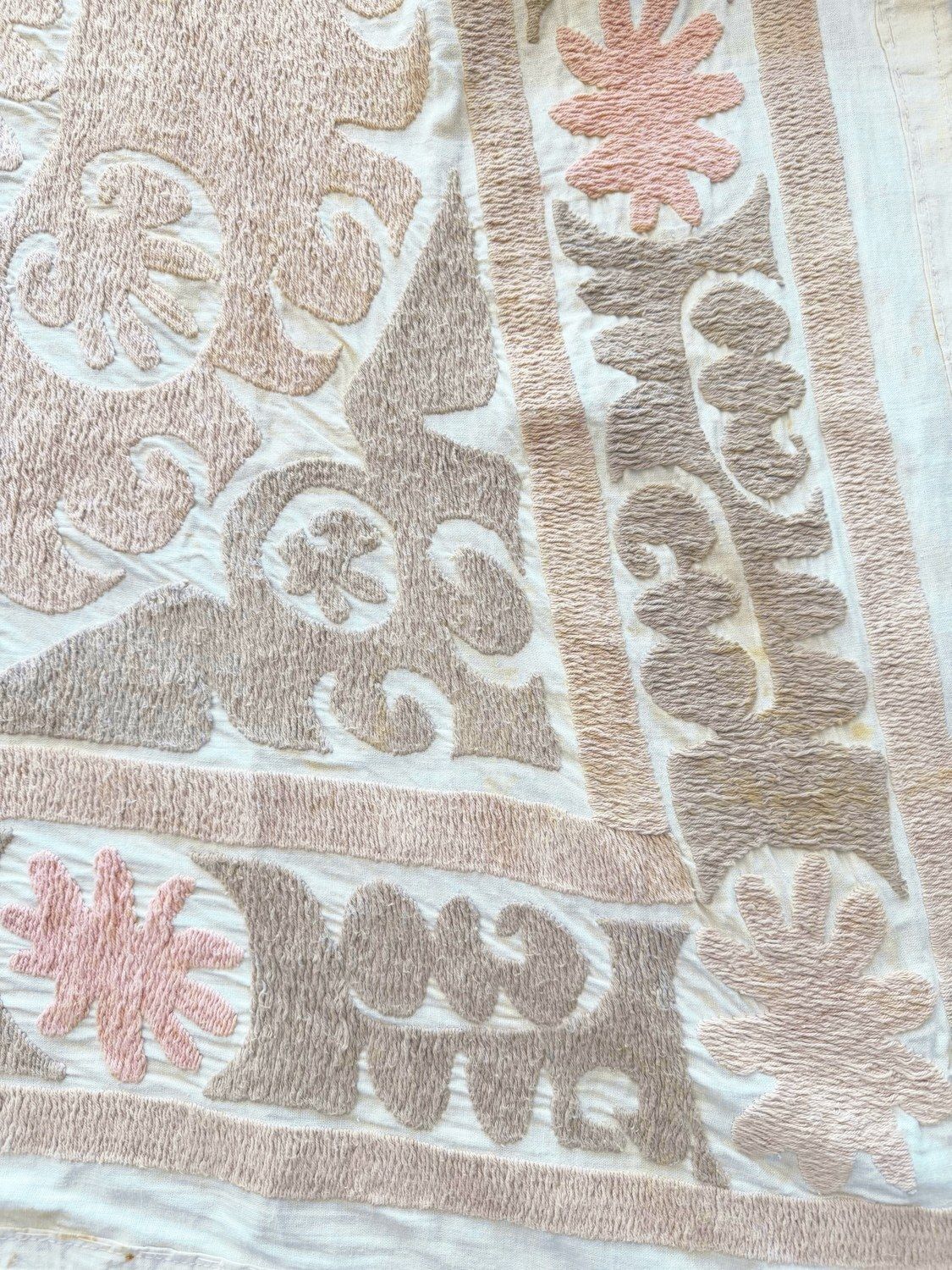 Suzani Wall Hanging Decor   Neutral Tan Uzbek Tablecloth, 123 X 132 Cm photo vintage