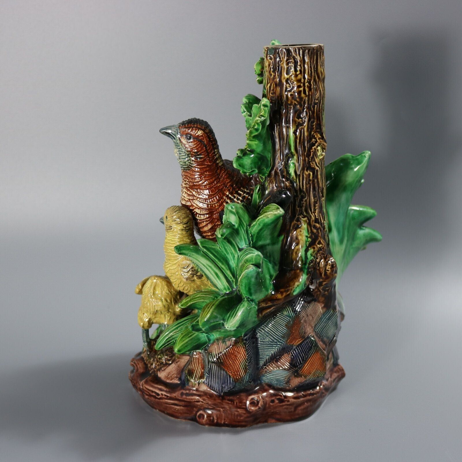 Hugo Lonitz Majolica Patrijs met Kuikens Kandelaarbasis photo Woonaccessoires