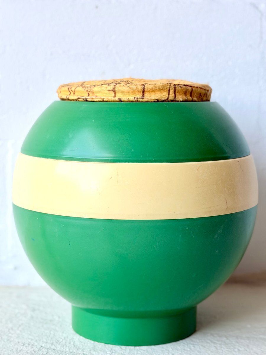 Space Age Plastic Kruk en Opbergbox, Tsjecho-Slowakije, jaren 1970 photo furniture