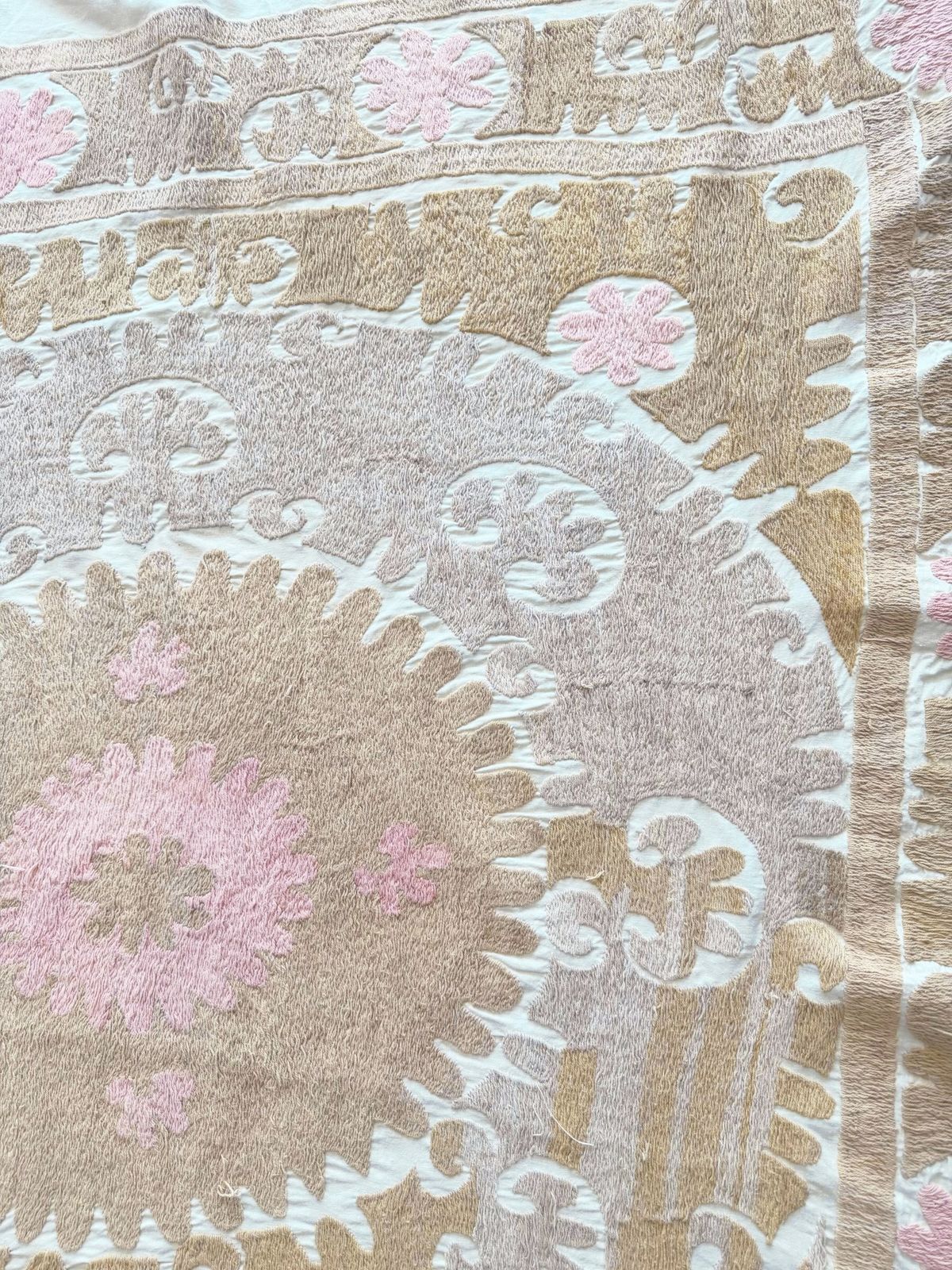 Textiel Handgemaakte Suzani Tafelkleed Uit Oezbekistan, 130 x 160 cm photo