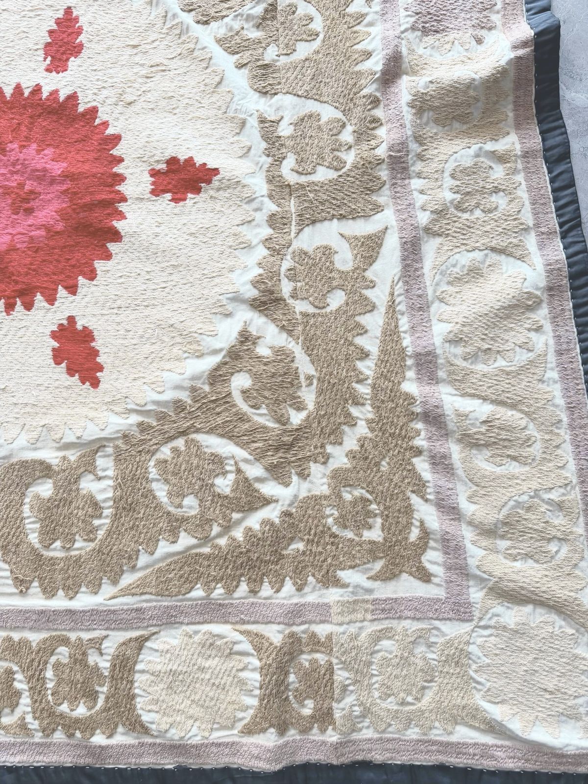 Textiel Asian Suzani Tablecloth 125 X 130 Cm photo
