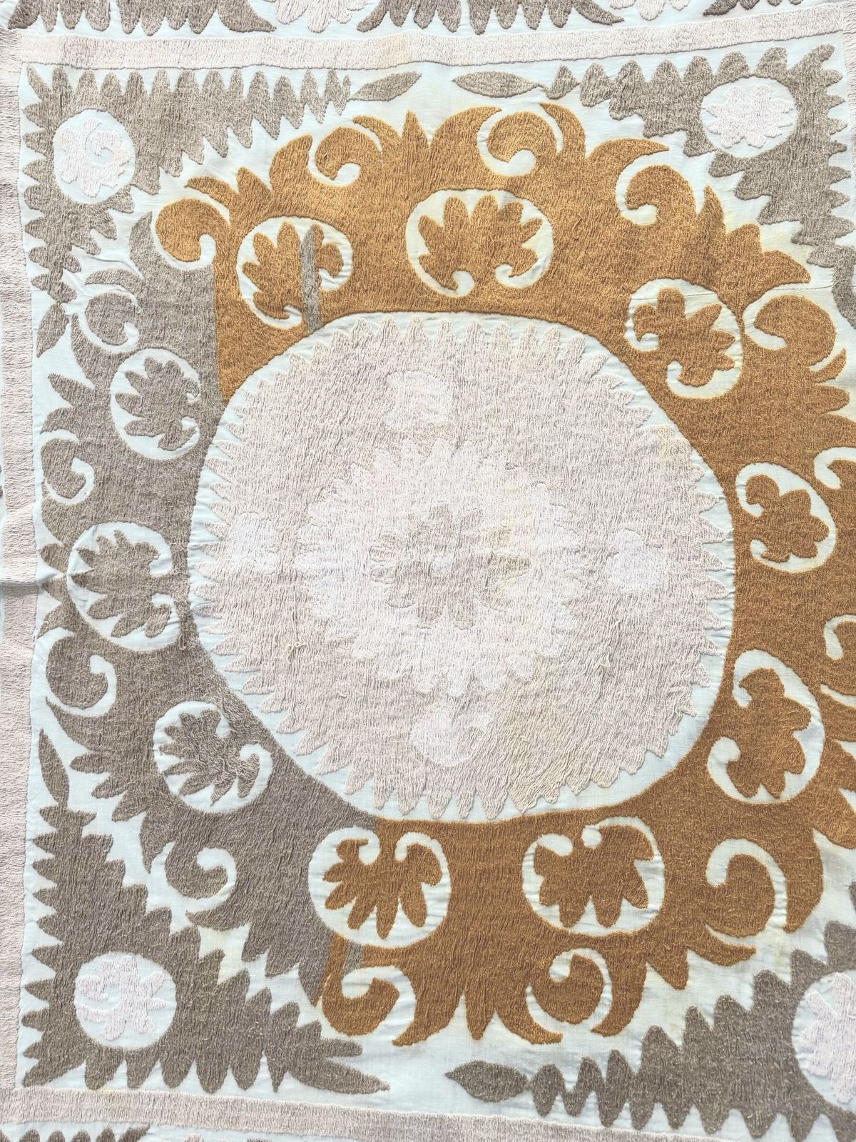 Boho Suzani Borduurwerk Wanddecoratie 120 x 134 cm photo 229.0