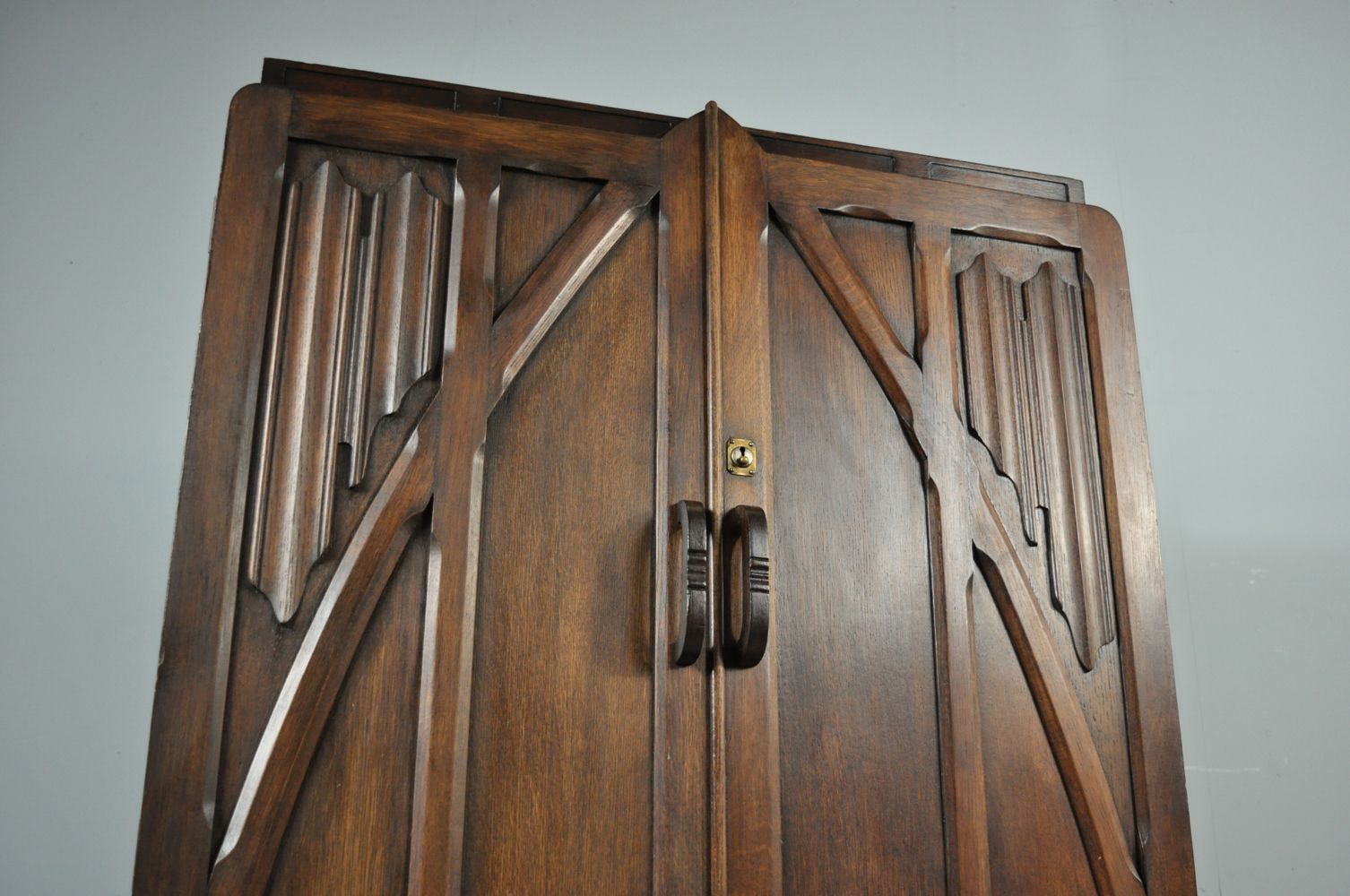 Unieke houten kledingkast uit de jaren 1930, Art Nouveau-stijl. photo for sale