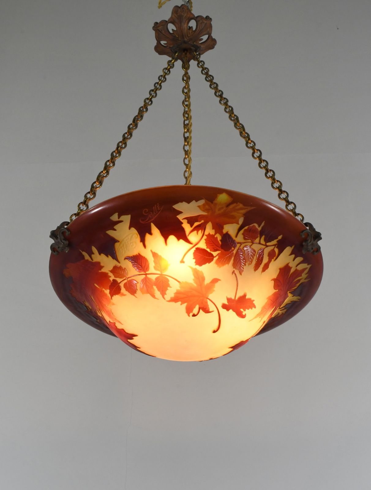 Franse art deco cameo hanglamp van Gallé, jaren 1920, Frankrijk photo for sale