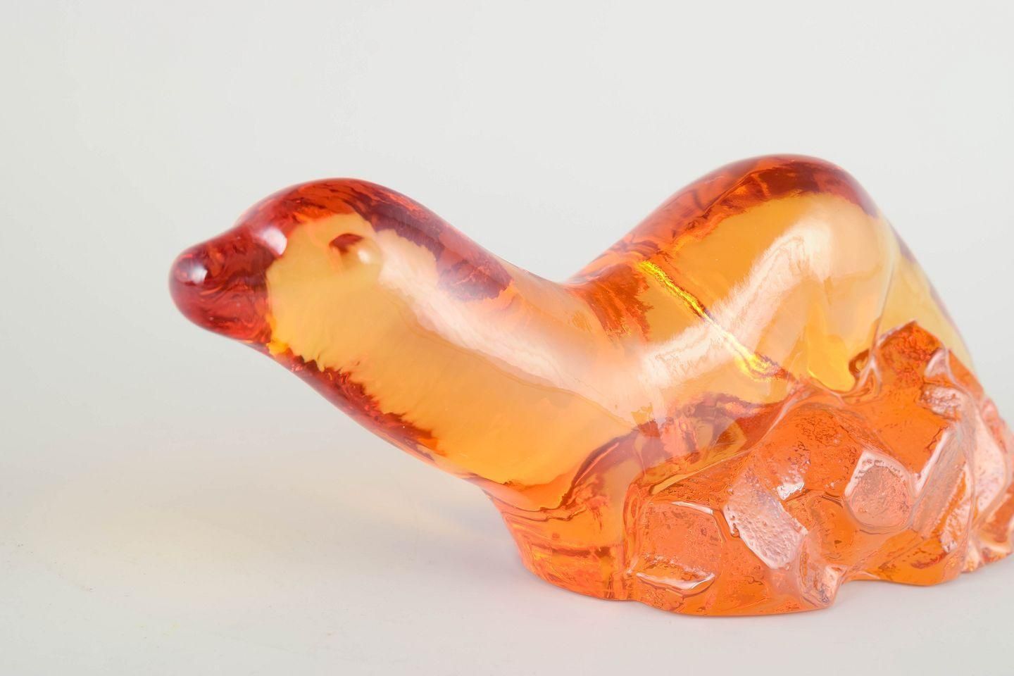 Paul Hoff pour Kosta Boda / WWF. Figurine de phoque en verre d'art ambré, années 1970. photo for sale