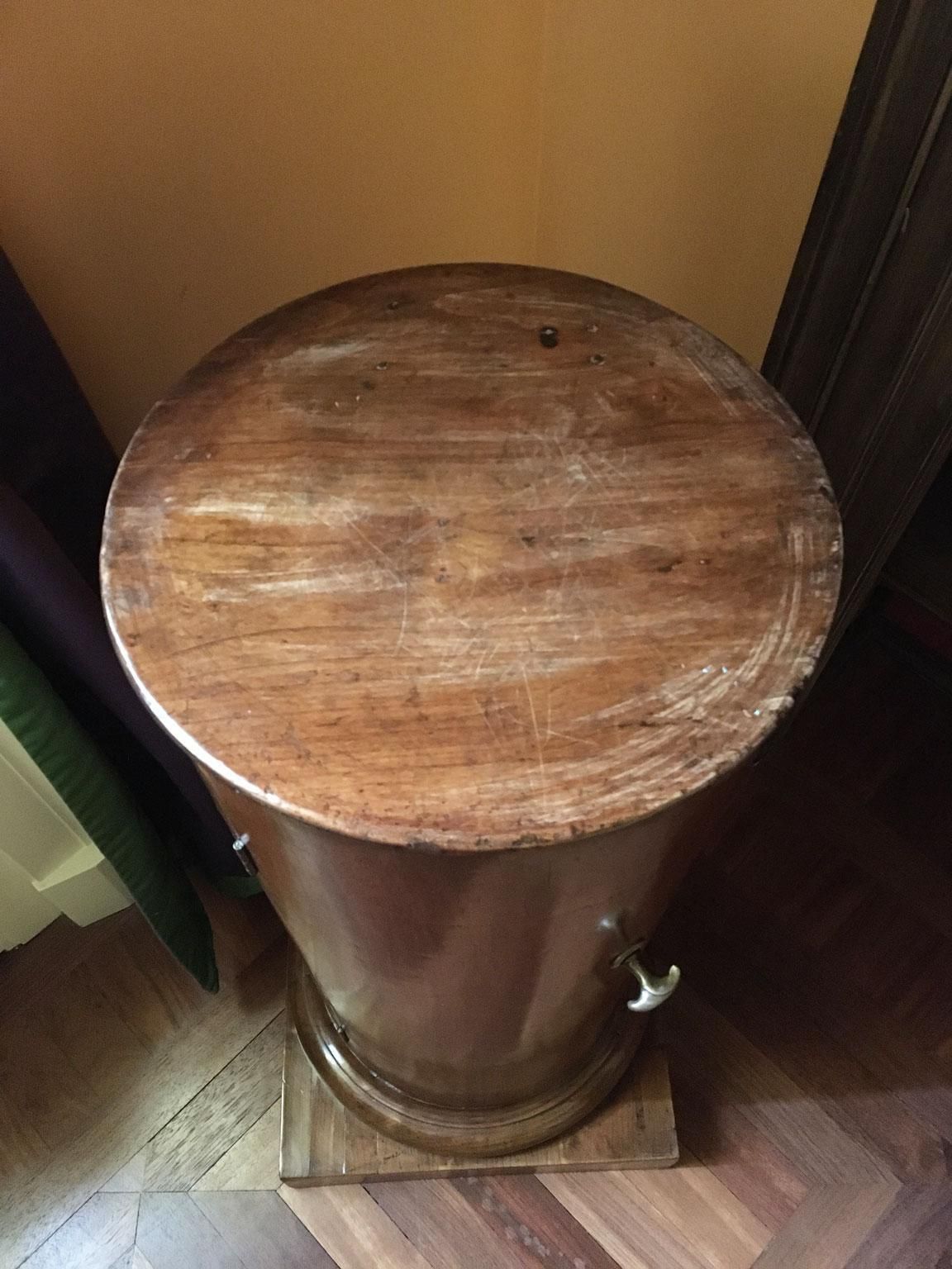 Table colonne ou table de chevet en noyer, Empire, fin du XVIIIe siècle photo 2205.0