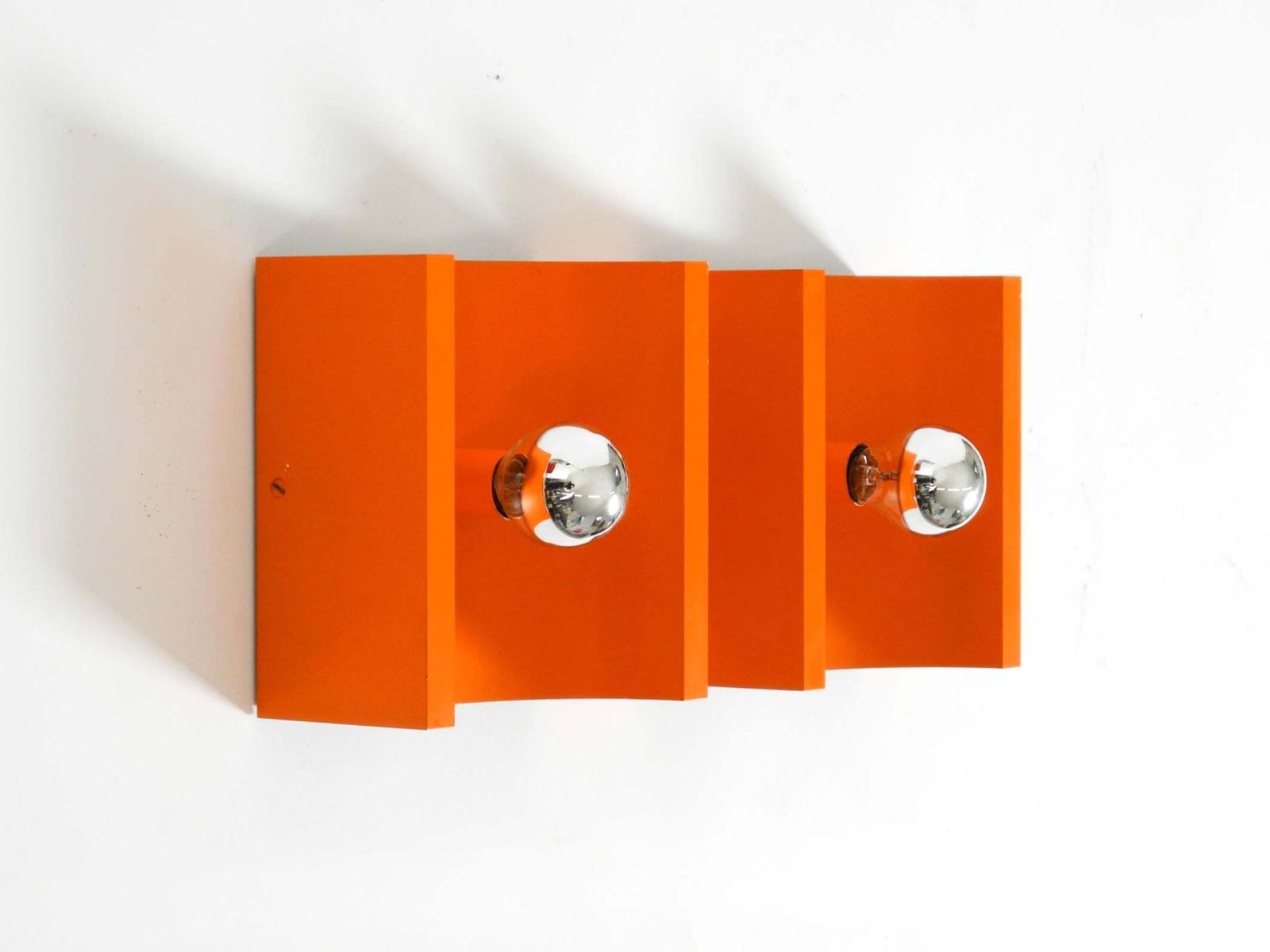 Een paar Space Age metalen wandlampen uit de jaren 1960 van Klaus Hempel voor Kaiser Leuchten photo furniture