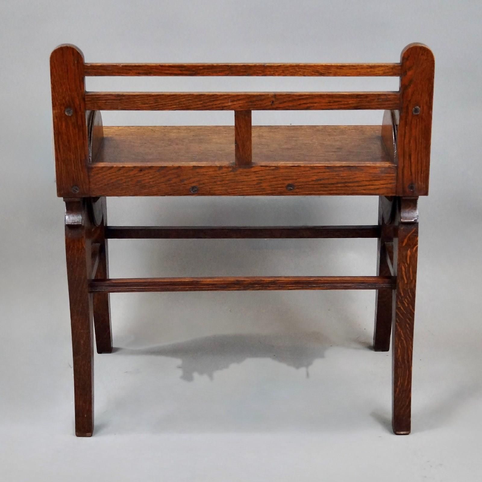 Een Eiken en Messing Gemonteerde Halbank van James Shoolbred & Co. photo furniture