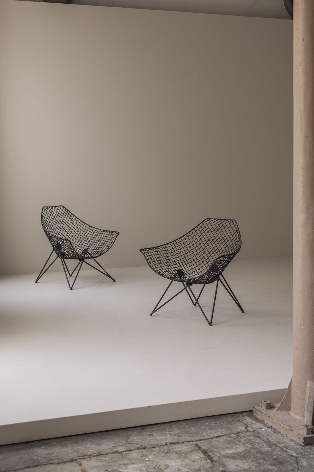 photo buy Uitzonderlijk zeldzaam paar DU 43 lounge chairs van Gastone Rinaldi voor RIMA, jaren 1950