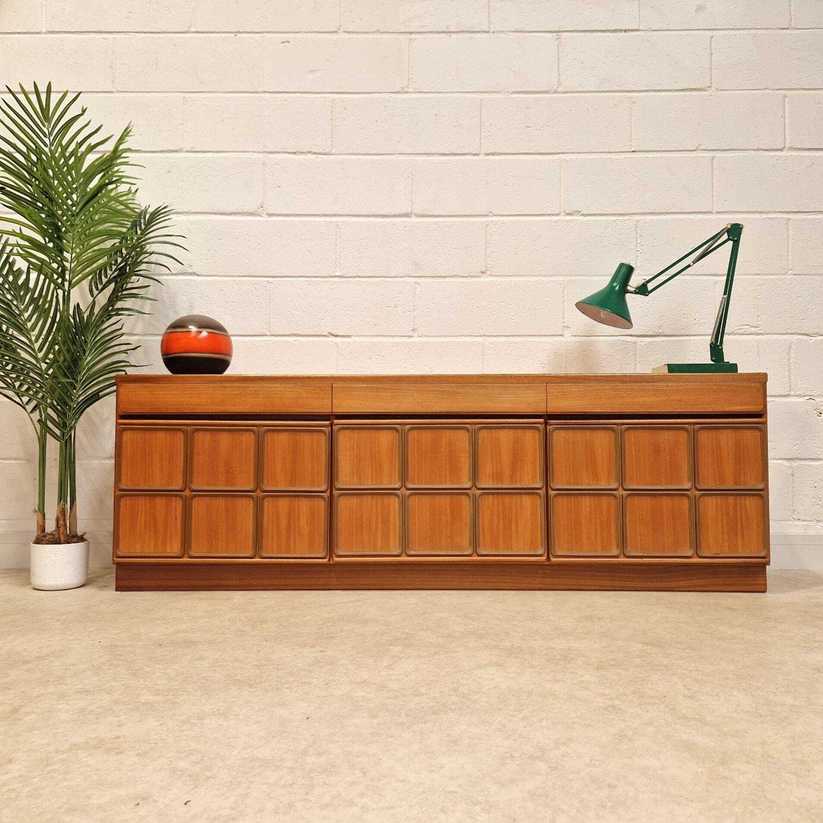 McIntosh Vintage Mid Century Danish Design Medium Teak Long Sideboard Buffet Credenza Pg234