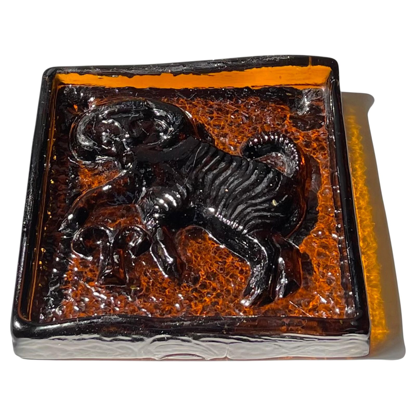 Mid-Century Amber Glazen Dierenriemblok – Steenbok van Zabkowice