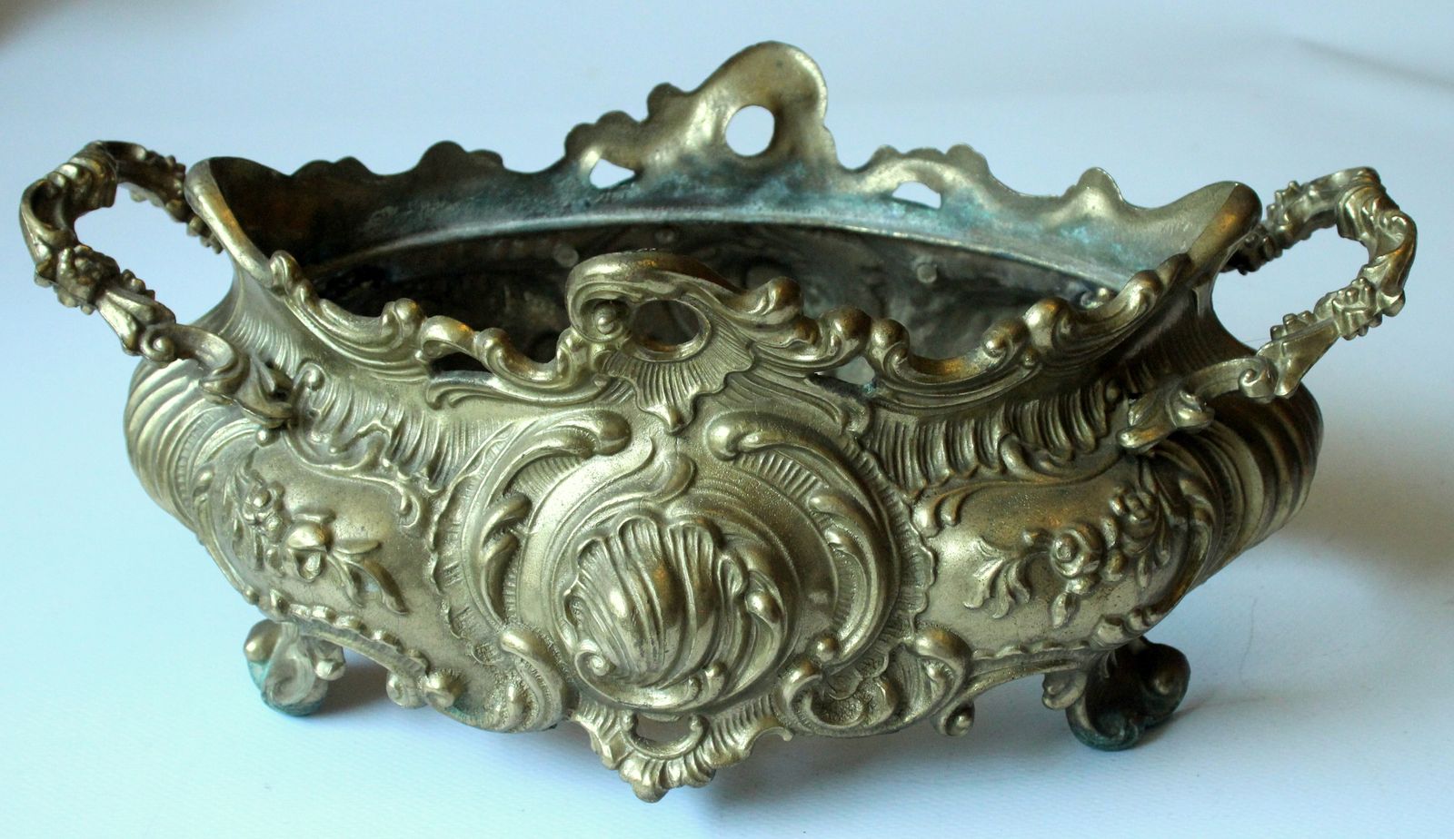 photo for sale Bloempot | Art Nouveau jardinière van massief messing met metalen binnenbak, ca. 1900