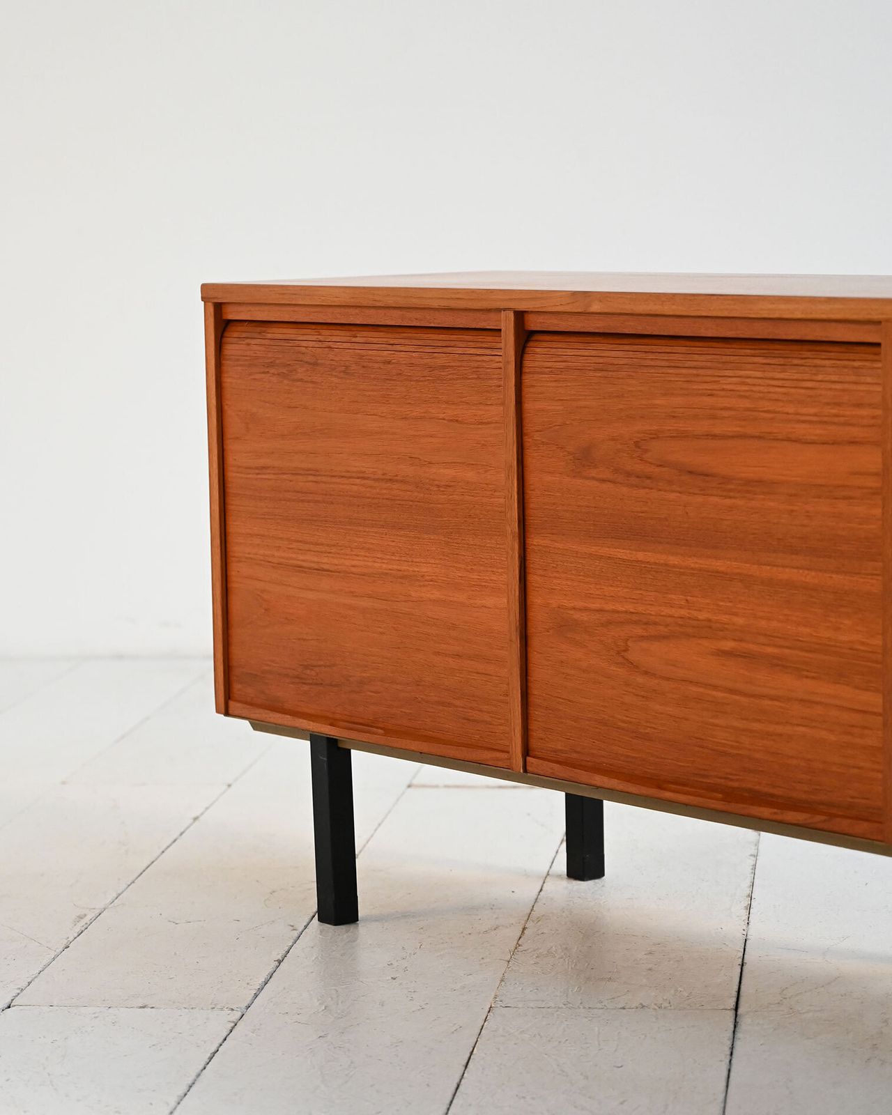 Scandinavisch teakhouten dressoir, jaren 1960 photo buy
